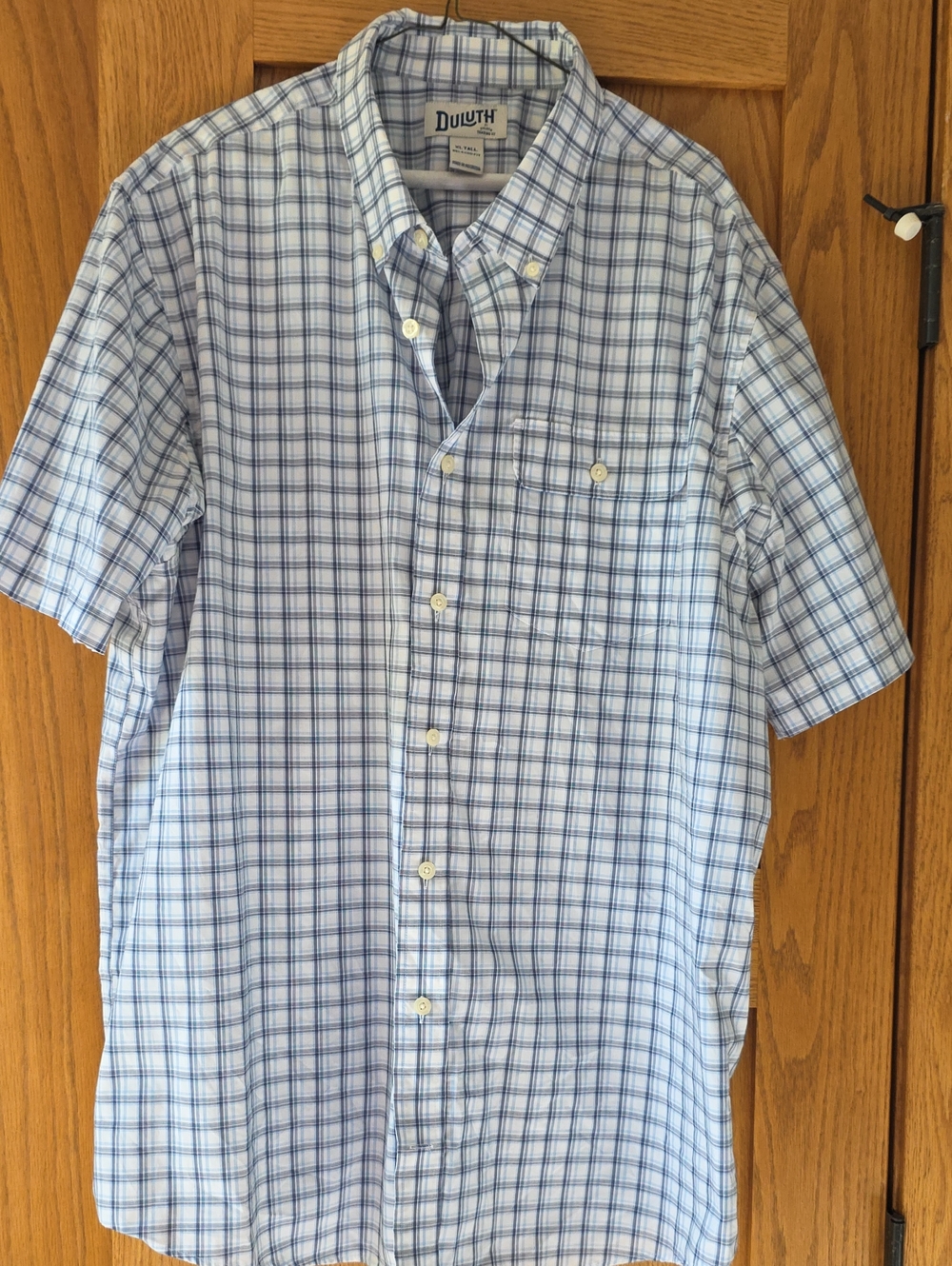 Duluth Trading Co Light Blue and White Checked Short-Sleeve Button-Down Shirt